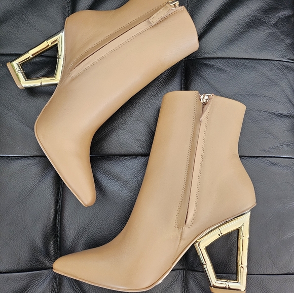 Cult Gaia Beige Booties - Picture 2 of 5